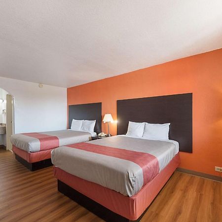 Motel 6 San Antonio Tx I10 West מראה חיצוני תמונה