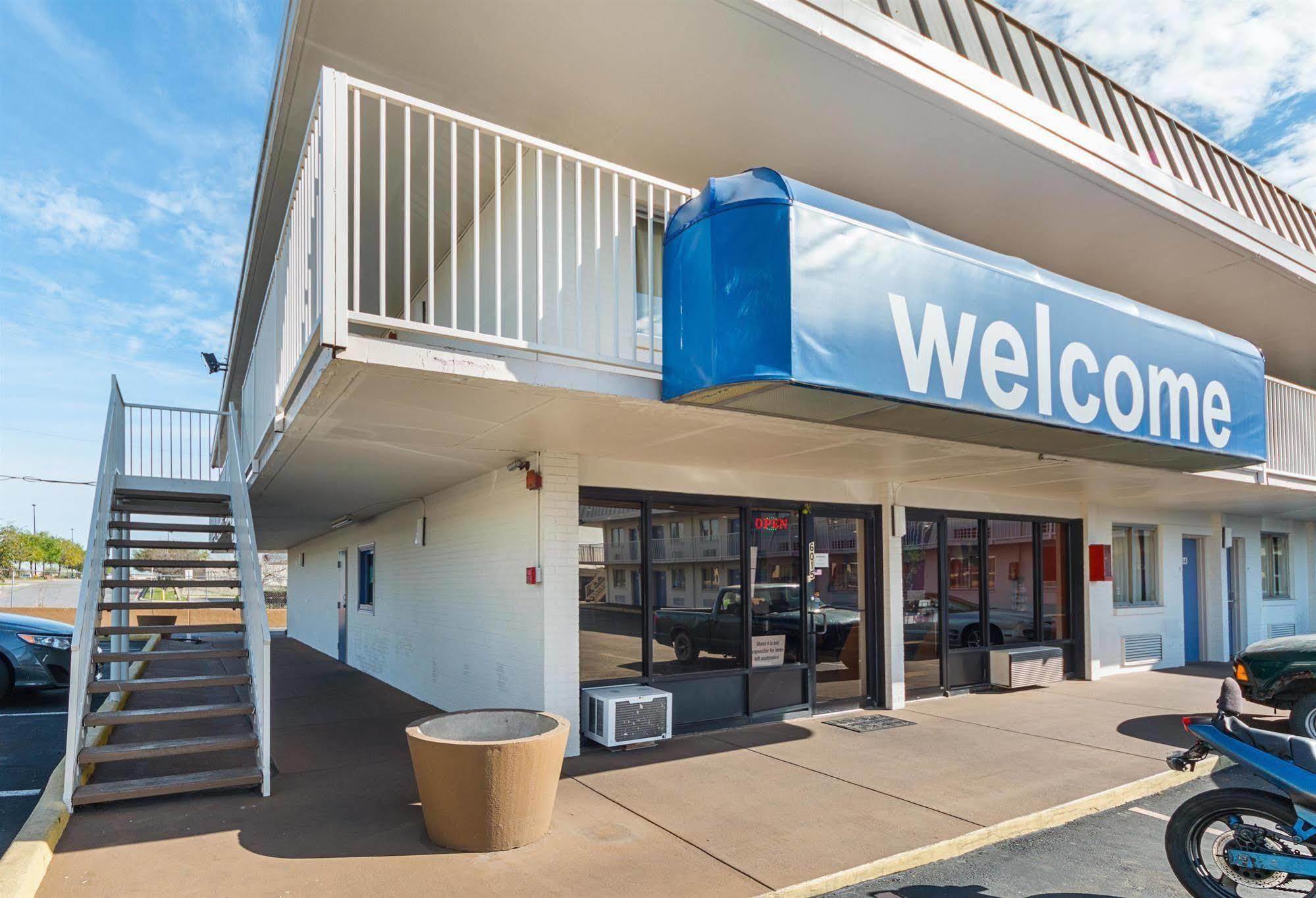 Motel 6 San Antonio Tx I10 West מראה חיצוני תמונה
